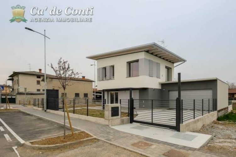 Certificata PASSIVHAUS, Villa Singola nuova pronta consegna