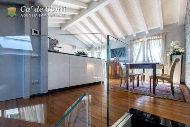 ELEGANTE ATTICO CON SOLARIUM E PISCINA SUL TETTO Grumello del Monte