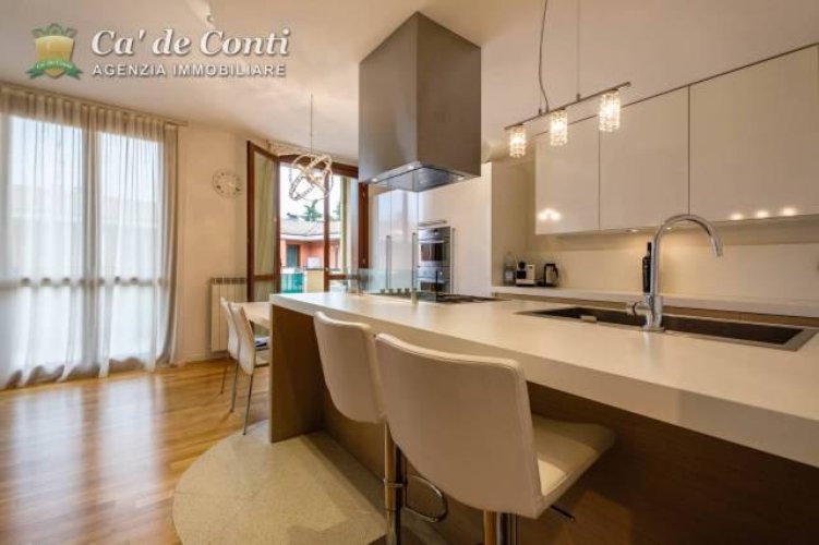 Attico con vista sulle colline Bagnatica