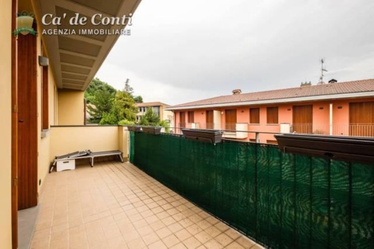 Attico con vista sulle colline Bagnatica