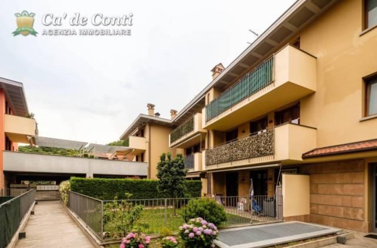 Attico con vista sulle colline Bagnatica