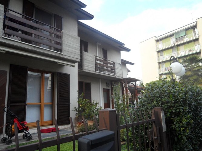 VILLA A SCHIERA Gorgonzola