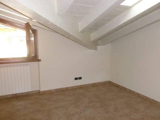 Villa a Schiera Onore