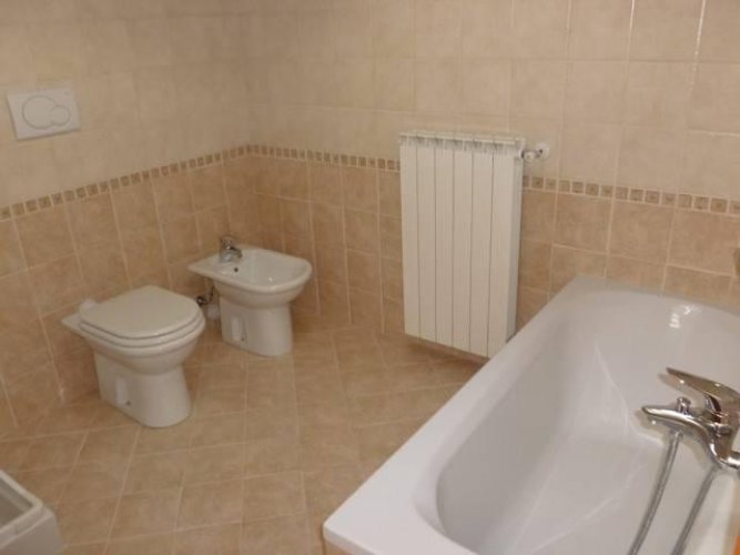 Villa a Schiera Onore