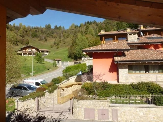 Villa a Schiera Onore