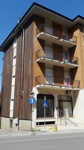 NEGOZIO Calolziocorte