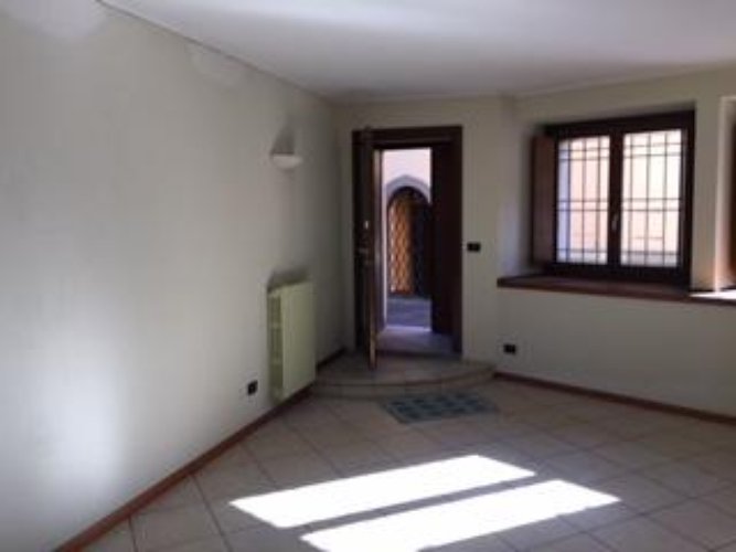 VILLA A SCHIERA San zeno naviglio