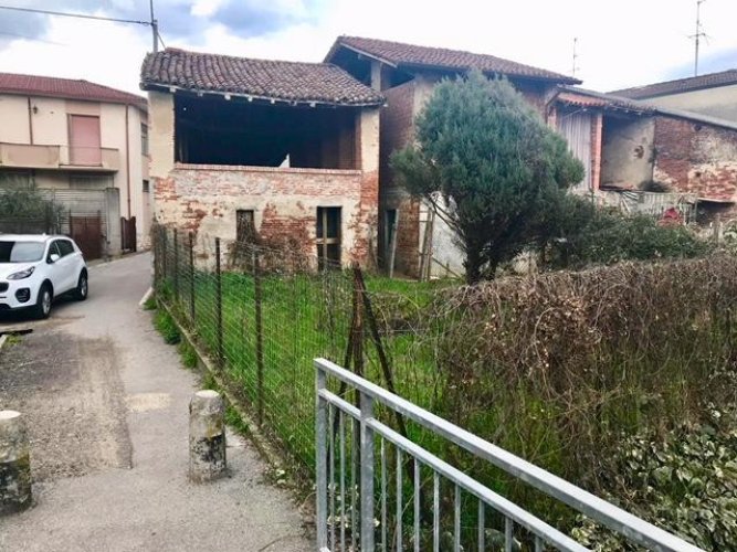 CASA INDIPENDENTE Miradolo terme