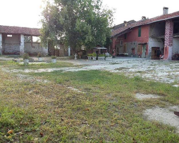 CASCINA Borghetto lodigiano