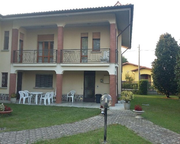 VILLA Chignolo po