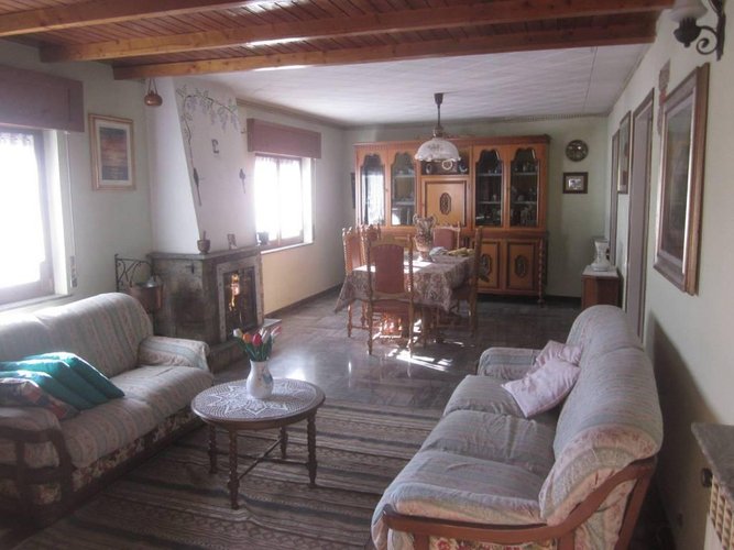 SAN LORENZO PORZIONE DI STABILE Rovetta