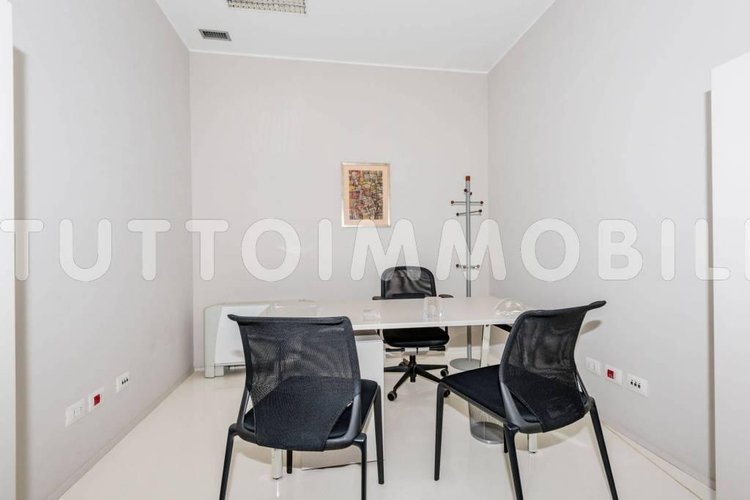 Alzano Lombardo Uffici-Studio in Affitto Alzano Lombardo