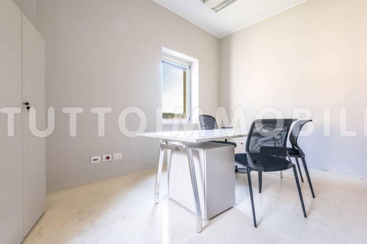 Alzano Lombardo Uffici-Studio in Affitto Alzano Lombardo