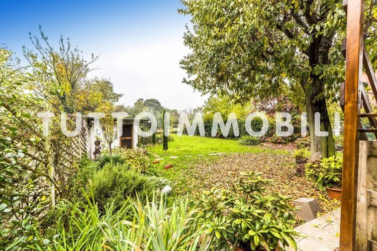 Cascina - Due trilocali Dalmine