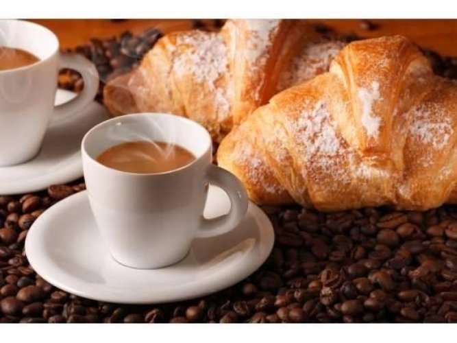 BAR GELATERIA, adiacente GORGONZOLA. Gorgonzola