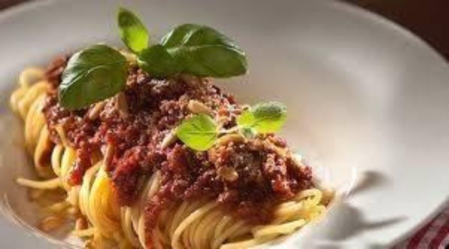 RISTORANTE, CEDESI A ROVELLASCA ottima posizione. Rovellasca