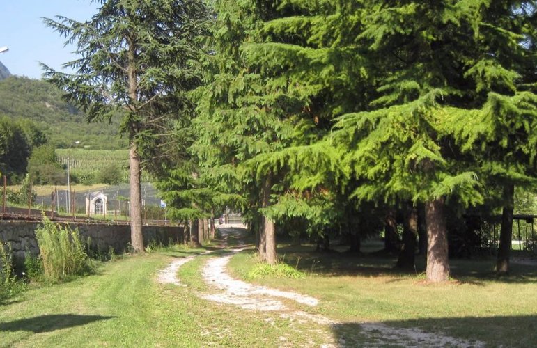 Porzione di Casa di 300 mq. - Valle dei Laghi 