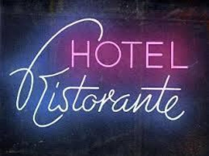 HOTEL QUATTRO STELLE CON 72 CAMERE, CEDESI NELLINTERLAND Milano