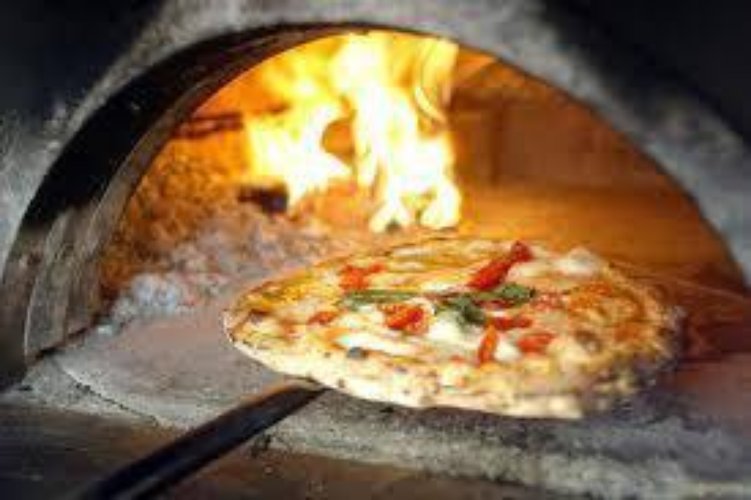 PIZZERIA ASPORTO con cucina attrezzata a VIMERCATE in ottima Vimercate
