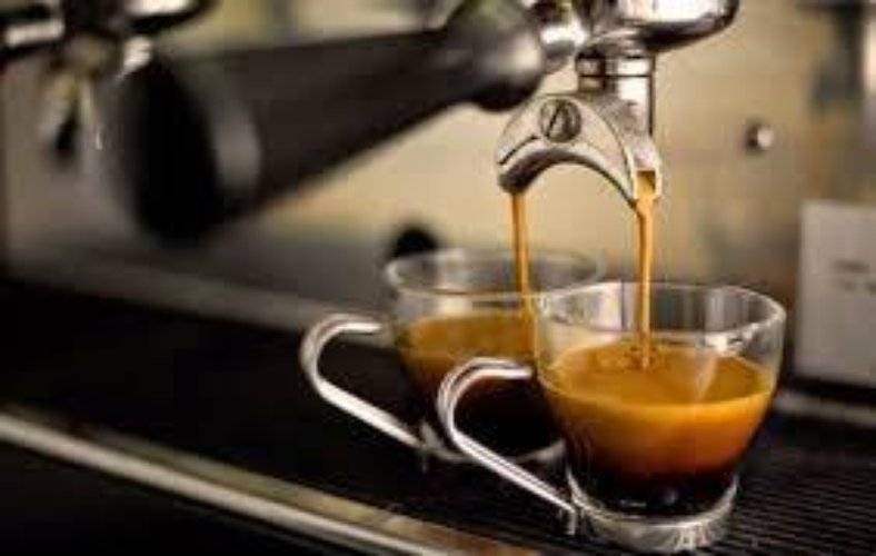 BAR TAVOLA FREDDA, SEREGNO, zona centro. Incasso giornaliero Seregno