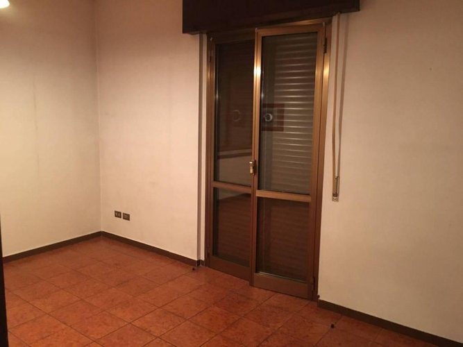 Ampio 3 locali con Box auto e cantina . Libero subito Ciserano