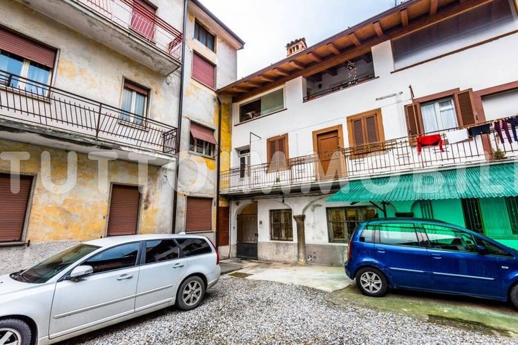 Albino Pentalocale Albino