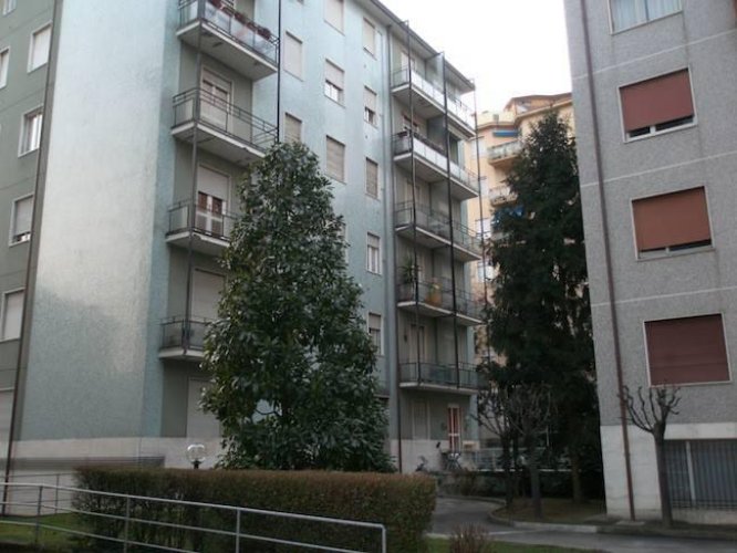 APPARTAMENTO ampio DA RINFRESCARE Bergamo