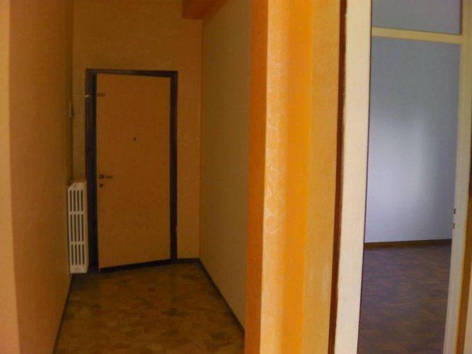 APPARTAMENTO ampio DA RINFRESCARE Bergamo