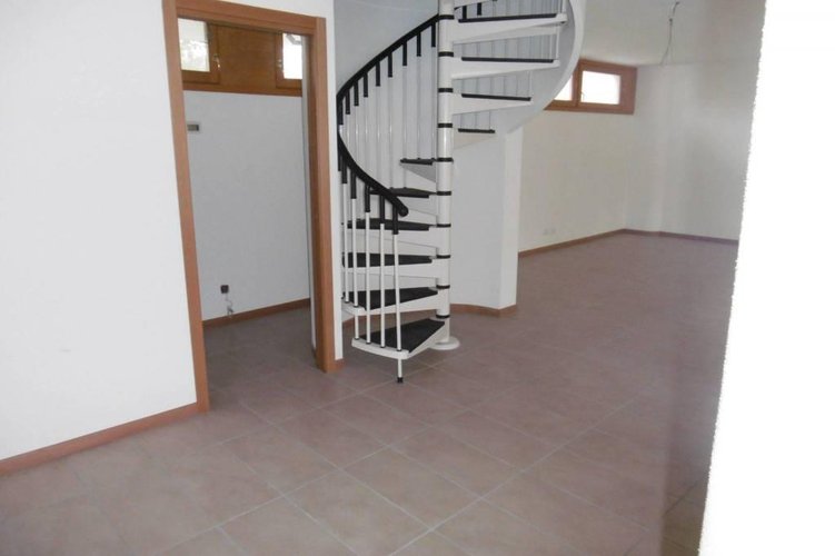 ABITAZIONE CON UFFICIO/STUDIO INSIEME Bergamo