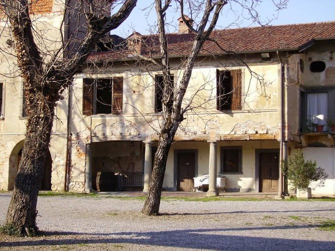Tipica Cascina Bergamasca in Città' Bergamo