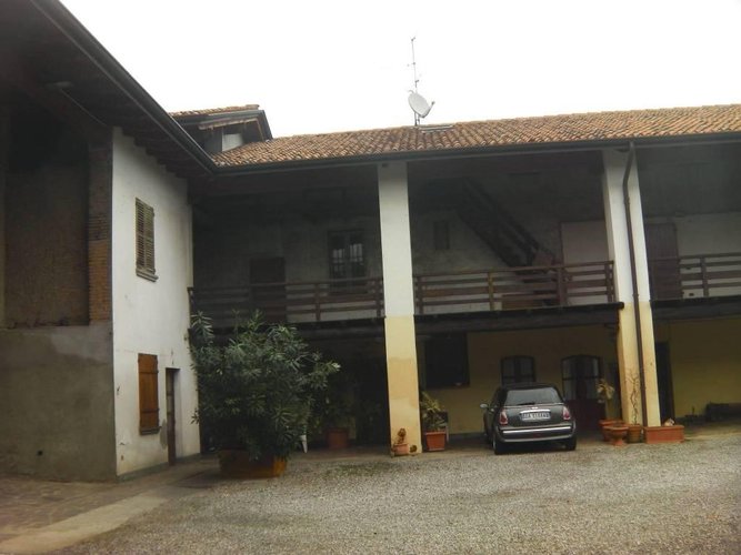 Tipica Cascina Bergamasca in Città' Bergamo