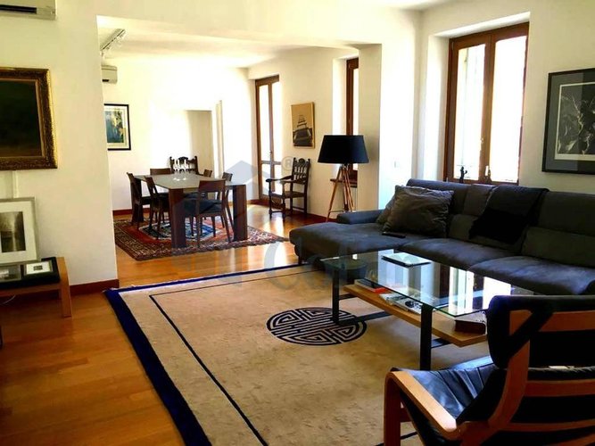 Importante Abitazione Centralissima Città di Pregio Bergamo