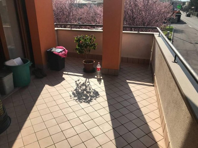 Palazzina indipendente con negozio/ laboratorIo Scanzorosciate