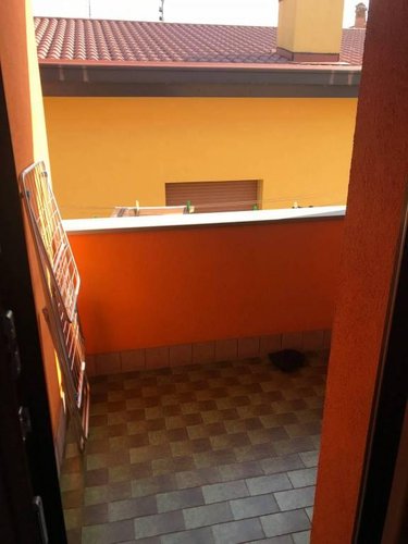 Palazzina indipendente con negozio/ laboratorIo Scanzorosciate