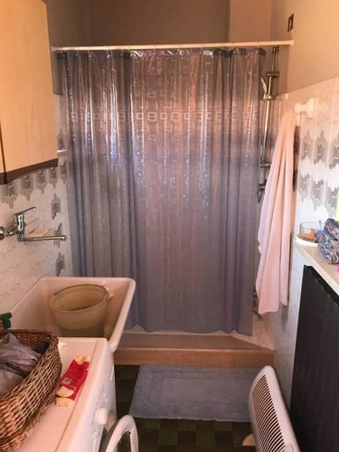 Palazzina indipendente con negozio/ laboratorIo Scanzorosciate