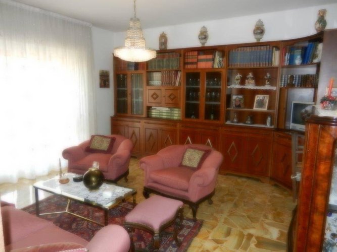 Gazzaniga, posizione tranquilla villetta unifamiliare Gazzaniga