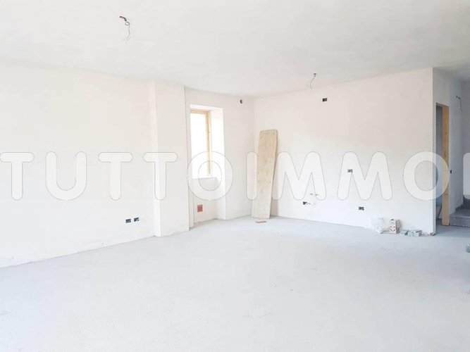 QUADRILOCALE SENZA SPESE CONDOMINIALI IN CLASSE A+ Albino