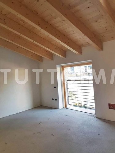 QUADRILOCALE SENZA SPESE CONDOMINIALI IN CLASSE A+ Albino