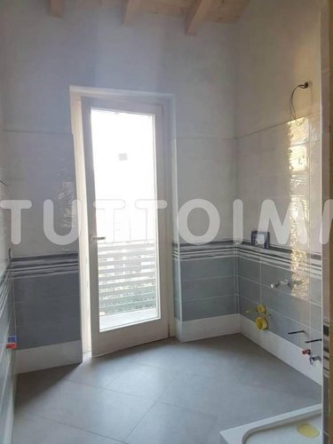 QUADRILOCALE SENZA SPESE CONDOMINIALI IN CLASSE A+ Albino