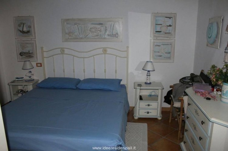 Splendida villetta ad angolo indipendente su tre 