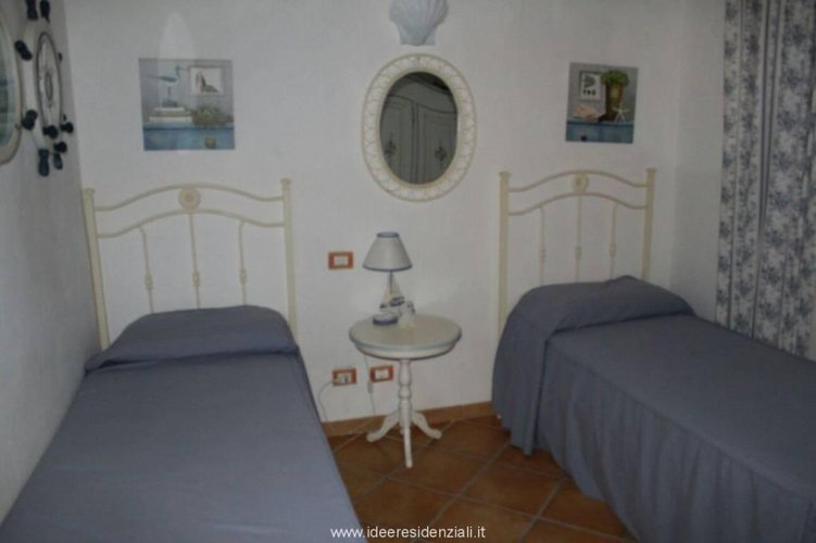 Splendida villetta ad angolo indipendente su tre 