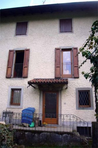 CAPIZZONE - Porzione Centrale di Casa