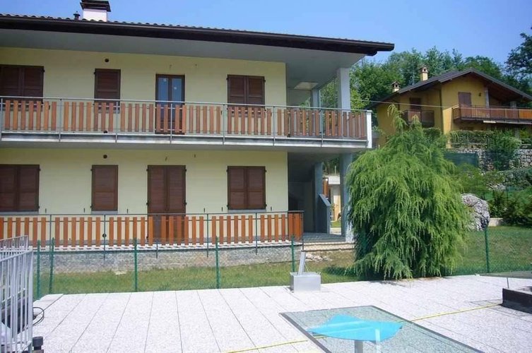 TRILOCALE in villa quadrifamiliare Capizzone