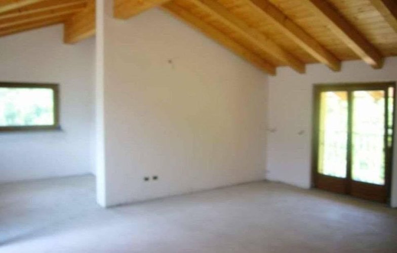 TRILOCALE in villa quadrifamiliare Capizzone