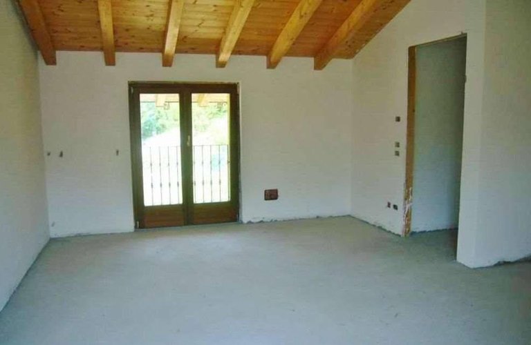 TRILOCALE in villa quadrifamiliare Capizzone