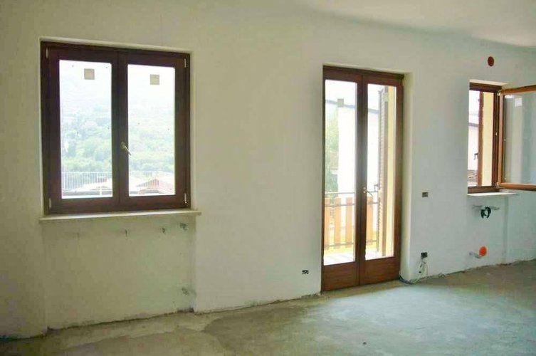 TRILOCALE in villa quadrifamiliare Capizzone