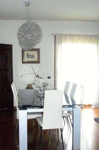 VILLA TERMINALE con ampio GIARDINO Almè