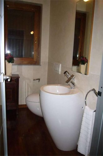 VILLA TERMINALE con ampio GIARDINO Almè