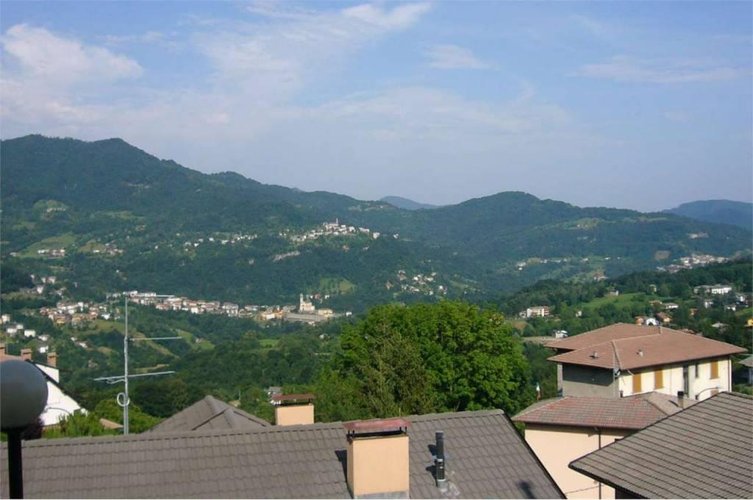 Indipendente, arredato, giardino privato Rota d'Imagna