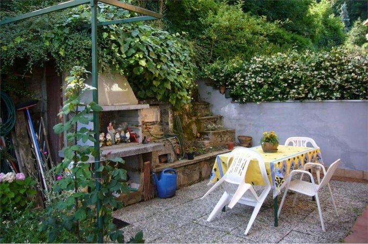 Indipendente, arredato, giardino privato Rota d'Imagna